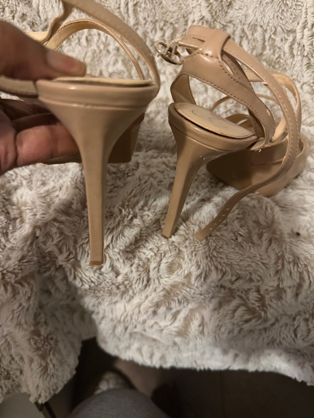 Jessica Simpson’s Beverlie Open-Toe Platform Stiletto Sandals - Picture 3 of 5
